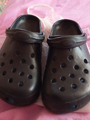 Unisex sandals size 39, like new, black