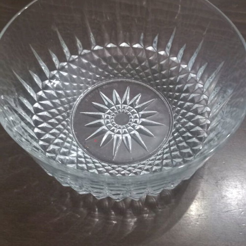 Cups for salads and fruits used, convenient