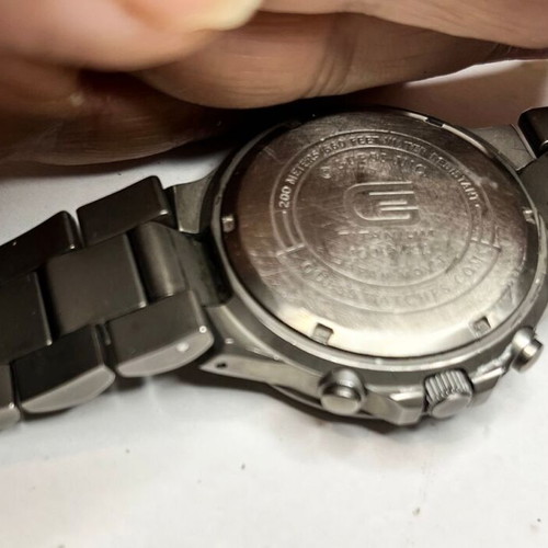 Guess Titanium Men's Watch like new, gray