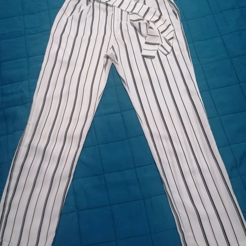 Paper bag pants used black and white, size S, with belt