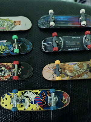 Fingerskates like new with two ramps
