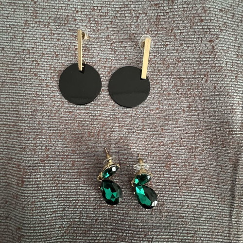 Earrings set of two pairs new, black and green with strass