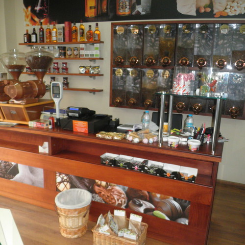 Coffee shop and nut shop equipment in very good condition