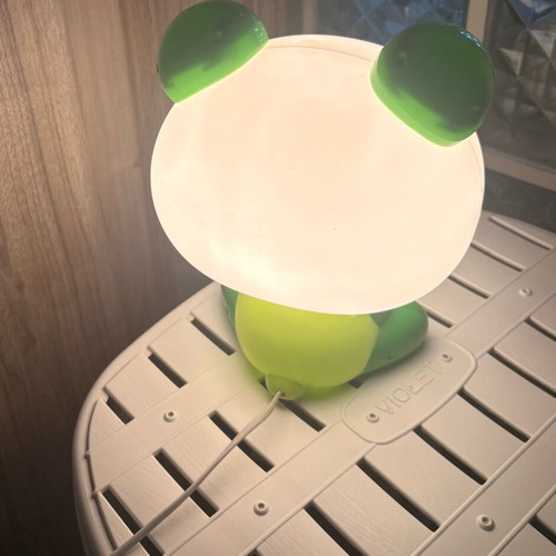 Children's decorative frog lamp like new, green plastic