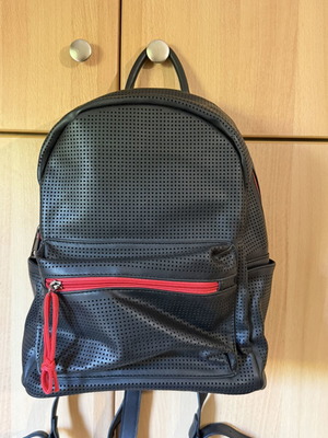 Backpack unisex σαν καινούργιο, μαύρο
