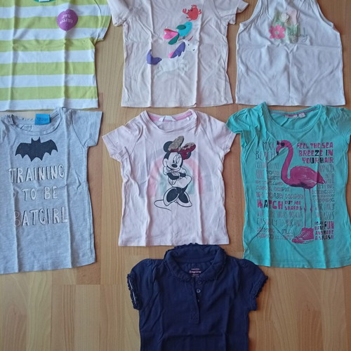 Girls' short-sleeve shirts used, size 3-4 years 98-104 cm