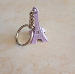 Metal Eiffel Tower keychain like new