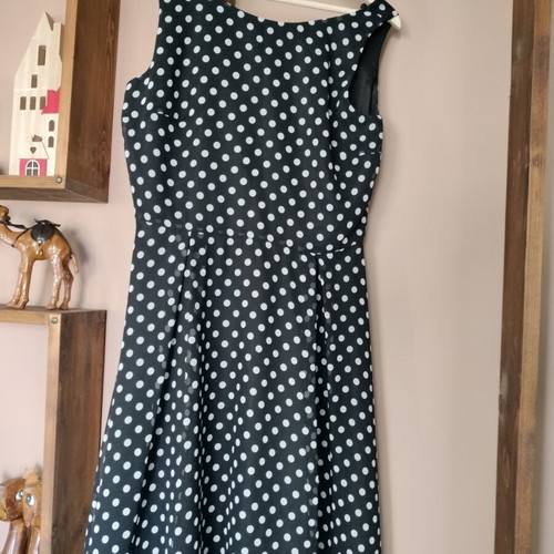 Polka dot black and white dress, one size, zipper back