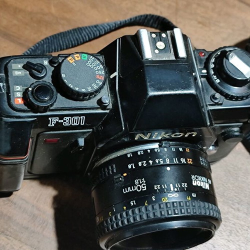 Nikon F 301 camera used