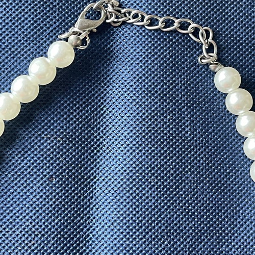 Vintage statement necklace with pearls and central rhinestone flower like new