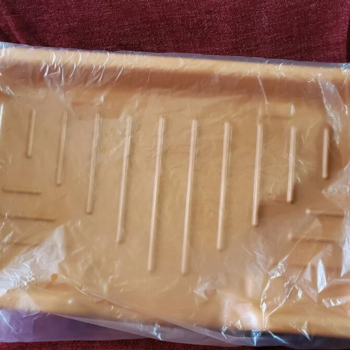 Dish rack new with side water drainage opening beige and brown