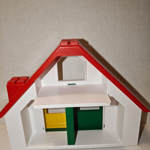 Farm house 5068 used with extra Playmobil