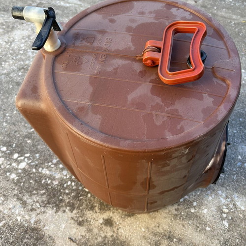 Plastic damigiana used