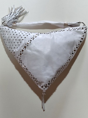 Leather white shoulder bag with studs used