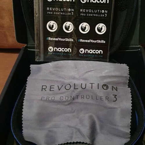 Nacon Revolution Pro Controller 3 wired, like new