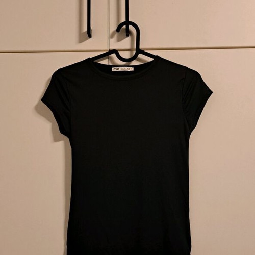 Zara basic black slim t-shirt small new