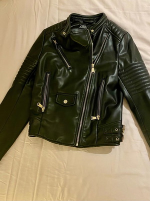 Zara leather jacket size S like new, black