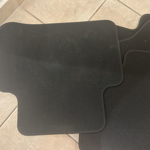 Audi Q3 2022+ Original Floor Mats new