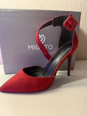 Migato suede red pump new size 41