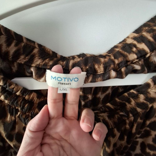Leopard pants with elastic waist L/XL like new
