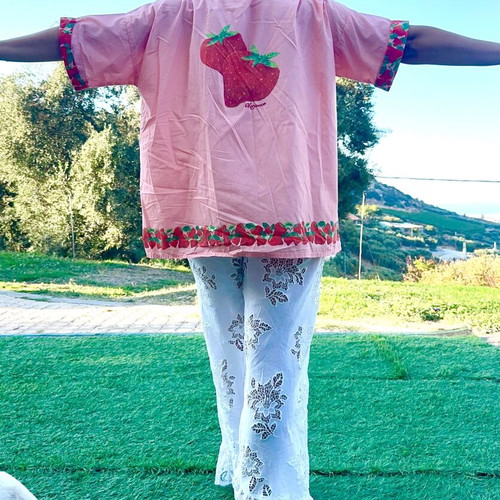 Karavan shirt with strawberry pattern, pink and red