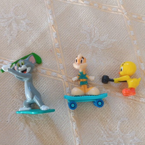 Figures set of three used