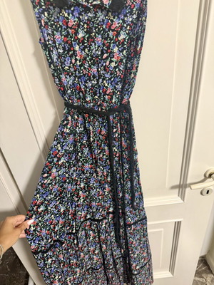 Regalinas maxi dress like new, one size, black floral with lace trim