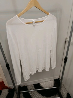 New Collection blouse white long sleeve like new