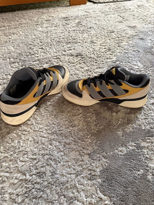 Adidas Forum 2000 shoes like new, multicolor, size 42