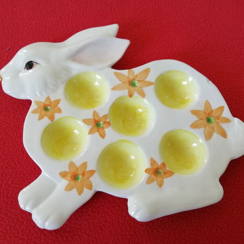 Easter egg holder bunny used, ceramic with 6 slots
