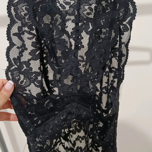 Intimissimi black negligee like new with lace and back opening
