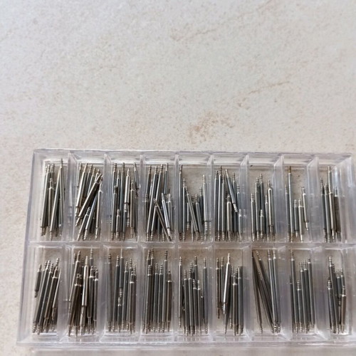 Watch Bars new, approx. 200 pieces with screwdriver gift