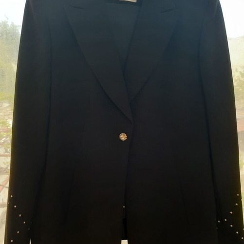 Arte Maxima jacket and blouse set in black polyester with rhinestones like new