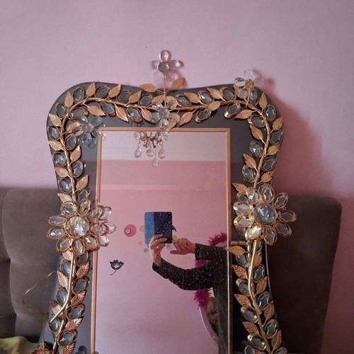 Baroque mirror like new, carved bronze with crystals