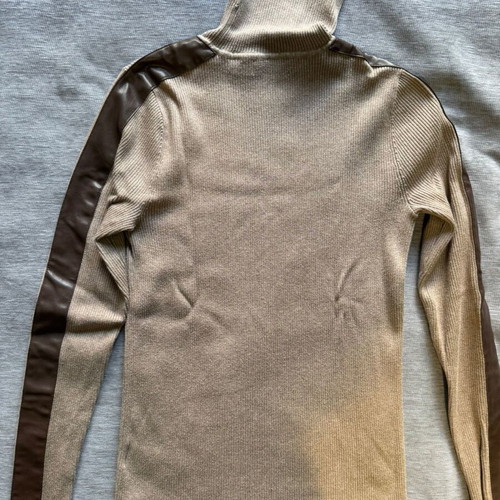 Lauren Ralph Lauren turtleneck like new with leather detail