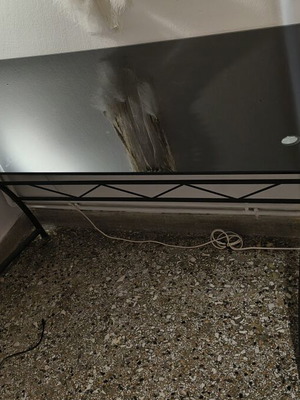 Glass desk like new