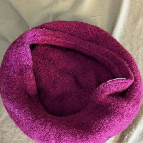 Beret used, red, size L