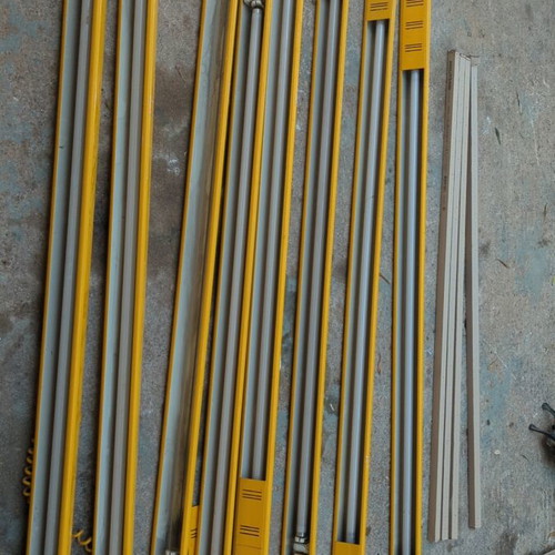 Ceiling lights for fluorescent lamps, with transformers and starters, set