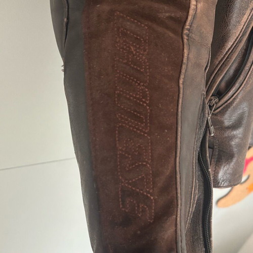 Dainese Stripes D1 leather jacket brown like new with spine protector