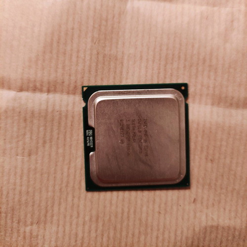 ΠΩΛΕΊΤΑΙ Intel Pentium E5700 Processor (45nm), 3GHz, 2MB Intel Smart Cache, 65W, LGA775 Socket, 64-bit.