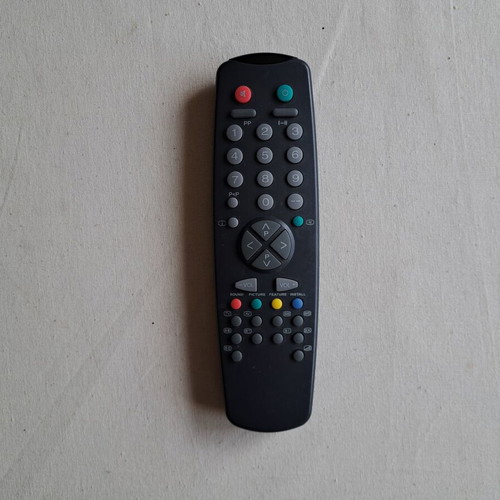 Vestel 3040 TV remote like new, compatible with Crown Neo Medion