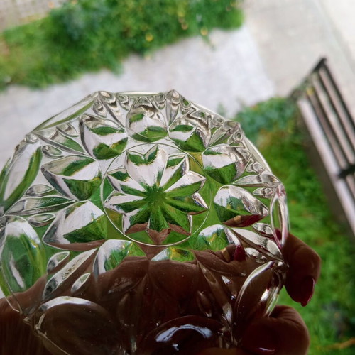 Vintage crystal dessert dish like new with embossed star design