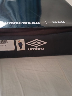 Σετ Umbro καινούργιο, βαμβακερό, μέγεθος XXL, μαύρο και άσπρο