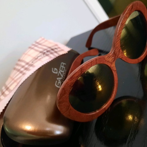 Women's sunglasses brown color new