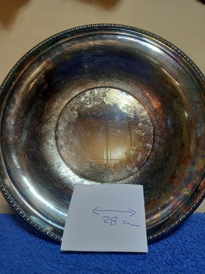 Silverplate Rogers 4335 decoration used, 1940s