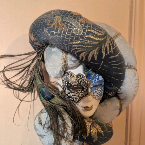 Venetian carnival mask like new