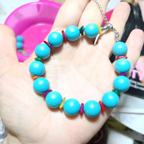 Handmade bracelet with chalcedony new, turquoise