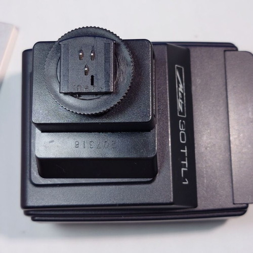 Metz Mecablitz 30 TTL-1 flash with SCA-364 like new for vintage cameras