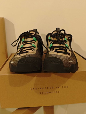 Salewa Wildfire NXT Approach Shoes like new, EU 42.5, brown and green