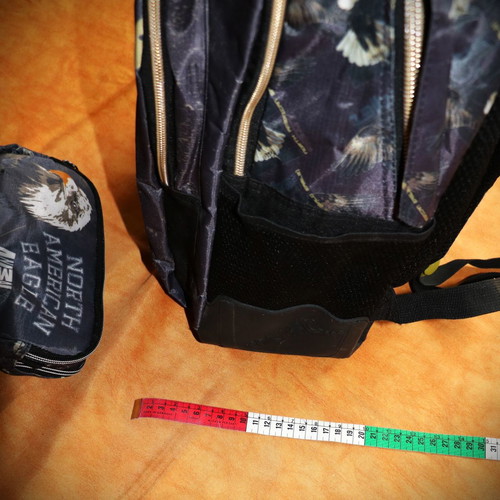 Must Diakakis backpack like new, quality student bag